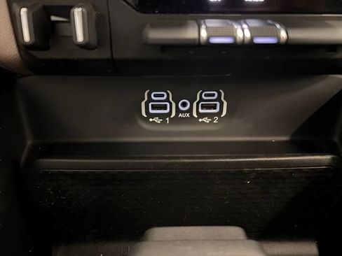 Used 2019 RAM 1500 Laramie AWD/4WD image 35