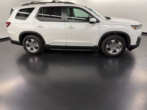 New 2026 Honda Pilot EX-L image 8