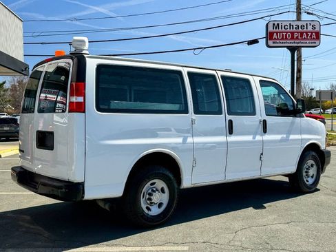 Used 2019 Chevrolet Express 2500 w/ Driver Convenience Package RWD image 4