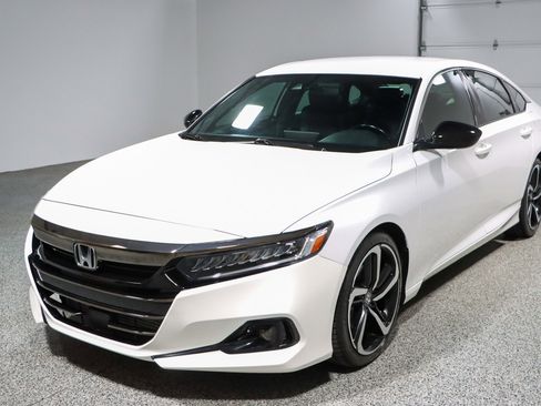 Used 2022 Honda Accord Sport image 29