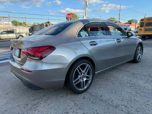Used 2019 Mercedes-Benz A 220 image 4