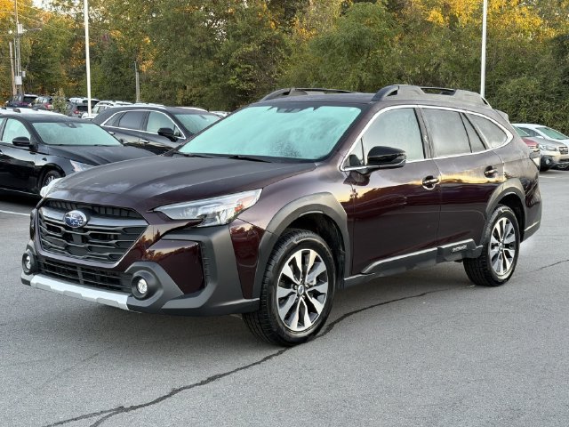 Used 2025 Subaru Outback Limited AWD/4WD image 7