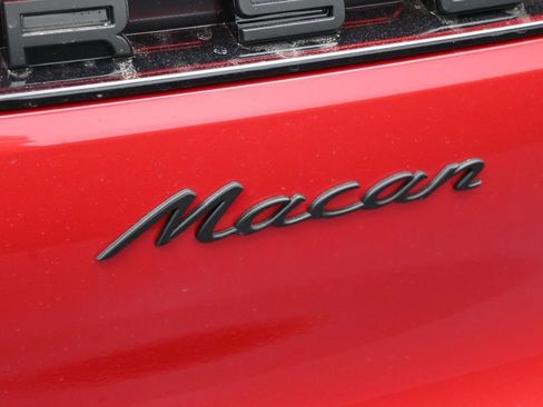New 2026 Porsche Macan AWD/4WD image 8