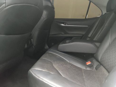 Used 2019 Toyota Camry XSE w/ Navigation Package image 18