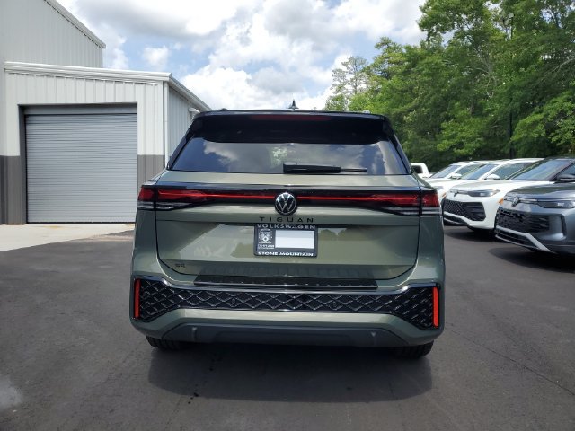 New 2026 Volkswagen Tiguan SE R-Line FWD image 5