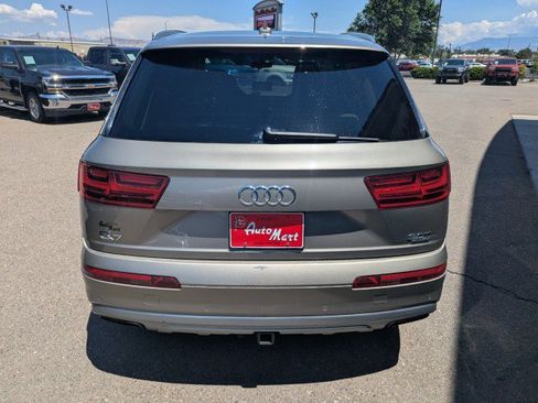 Used 2017 Audi Q7 3.0T Prestige AWD/4WD image 4