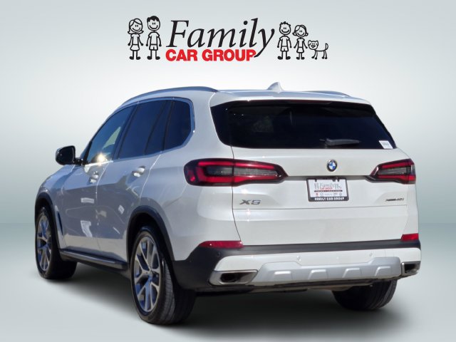 Used 2023 BMW X5 xDrive40i w/ Premium Package AWD/4WD image 3