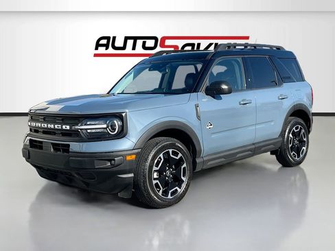 Used 2024 Ford Bronco Sport Outer Banks w/ Tech Package AWD/4WD image 3