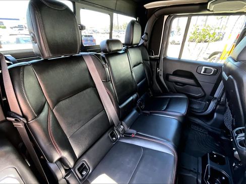 Used 2021 Jeep Gladiator Rubicon AWD/4WD image 27