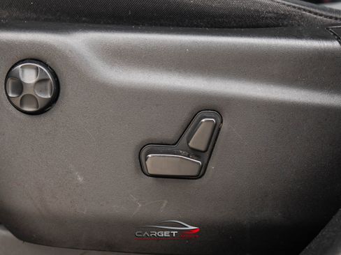 Used 2022 Dodge Durango R/T w/ Tow 'N Go Package AWD/4WD image 37