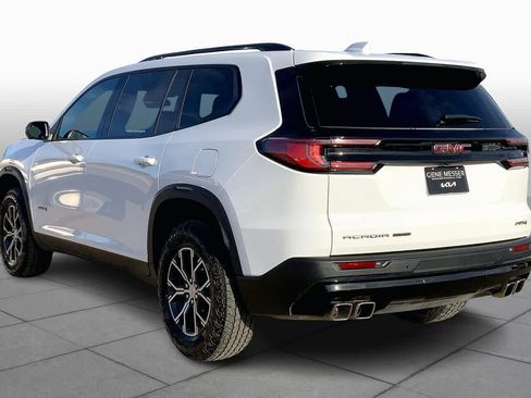 Used 2024 GMC Acadia AT4 w/ Luxury Package image 11