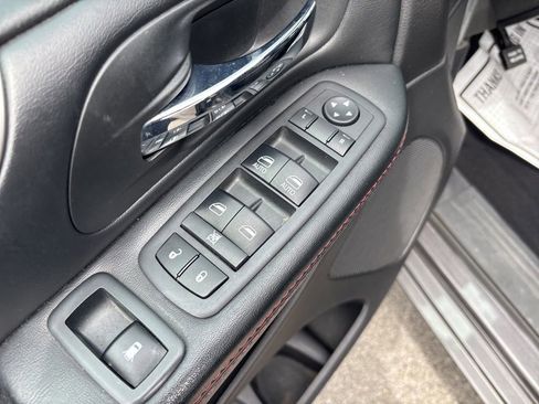 Used 2019 Dodge Grand Caravan GT FWD image 26