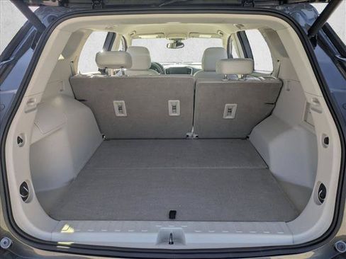 Used 2019 GMC Terrain Denali w/ Advanced Safety Package FWD image 17