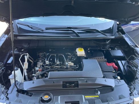 Used 2025 Nissan Pathfinder SV AWD/4WD image 35