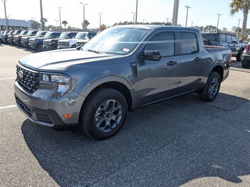 New 2025 Ford Maverick XLT w/ XLT Luxury Package image 8