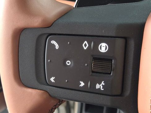 New 2026 Land Rover Defender 110 OCTA image 25