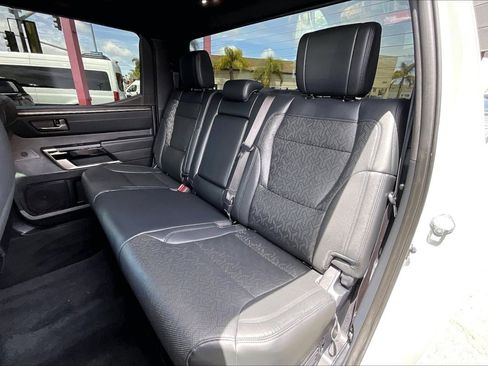 Used 2025 Toyota Tundra Limited AWD/4WD image 24