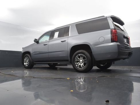 Used 2020 Chevrolet Suburban LT image 53