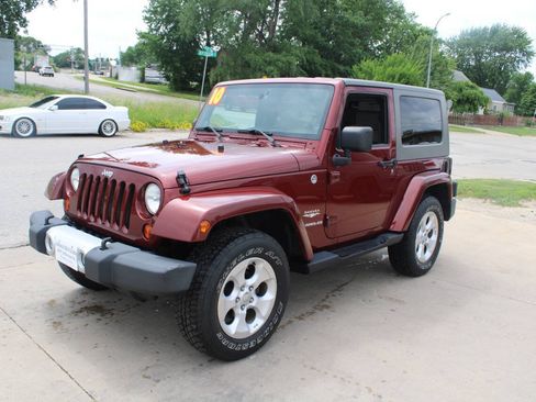 Used 2010 Jeep Wrangler Sahara w/ Trailer Tow Group AWD/4WD image 4