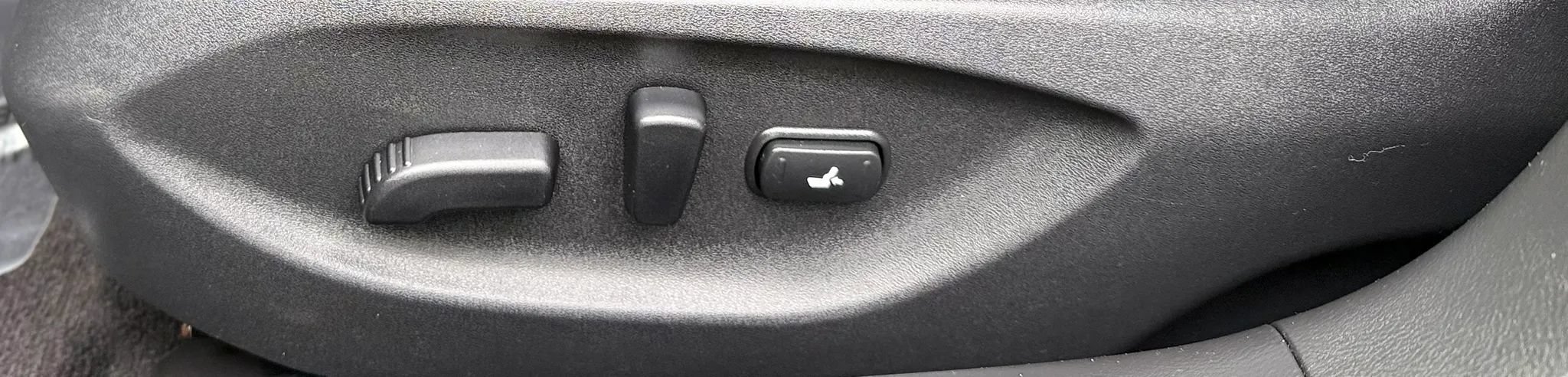 Used 2015 INFINITI Q50 Premium w/ Navigation Package AWD/4WD image 26