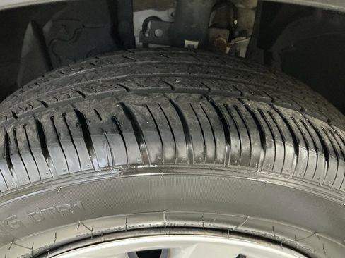 Used 2019 Nissan Rogue Sport S image 26