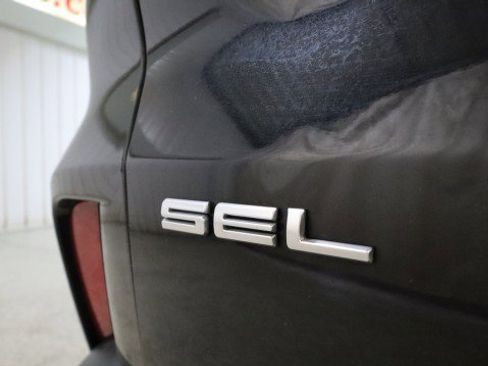 Used 2020 Ford Escape SEL image 23