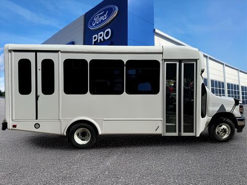 New 2025 Ford E-450 and Econoline 450 Super Duty w/ Shuttle Bus Prep Package RWD image 2