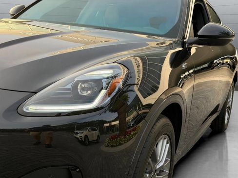 New 2024 Maserati Grecale GT image 33