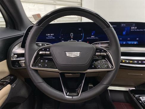 Certified 2025 Cadillac Lyriq Luxury w/ Nappa Leather Package image 20