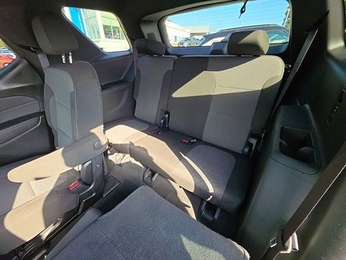 Used 2023 Chevrolet Traverse LT AWD/4WD image 18