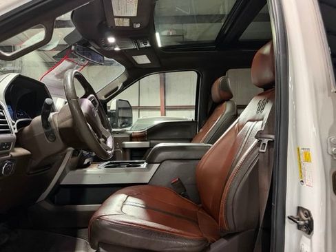 Used 2019 Ford F250 King Ranch w/ King Ranch Ultimate Package AWD/4WD image 14