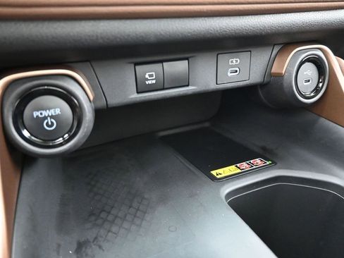 Used 2024 Toyota Grand Highlander AWD Hybrid image 17