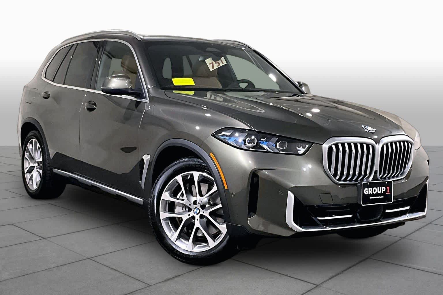 Used 2026 BMW X5 xDrive50e w/ Climate Comfort Package AWD/4WD image 2