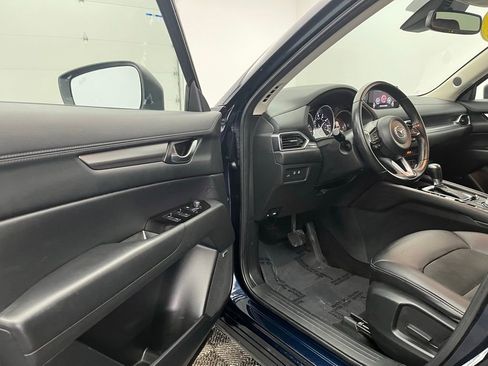 Used 2020 MAZDA CX-5 Touring image 17