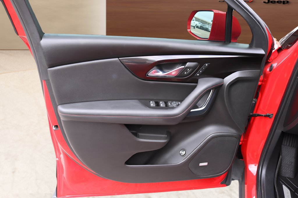 Used 2019 Chevrolet Blazer RS FWD image 11