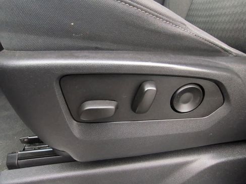 Used 2023 Chevrolet Silverado 1500 RST w/ All Star Edition Plus image 17