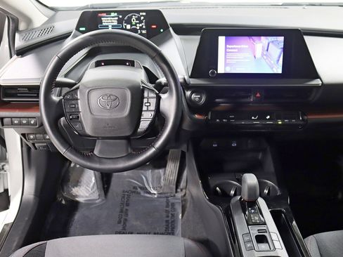 Used 2023 Toyota Prius Prime SE image 14