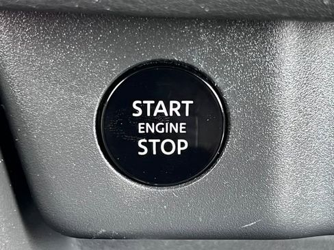 Used 2025 Nissan Rogue SL w/ Tech Package AWD/4WD image 28