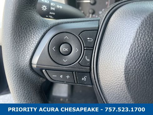Used 2025 Toyota Corolla LE FWD image 14