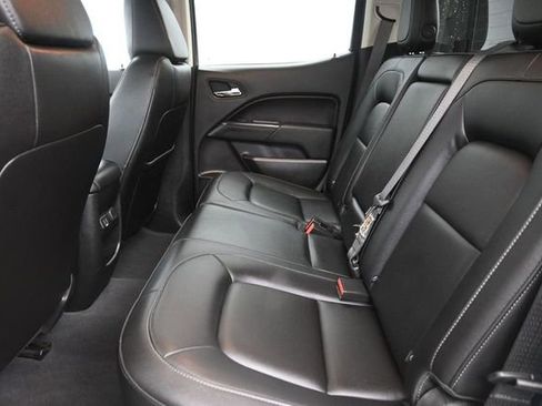 Used 2019 Chevrolet Colorado ZR2 w/ ZR2 Dusk Special Edition AWD/4WD image 18