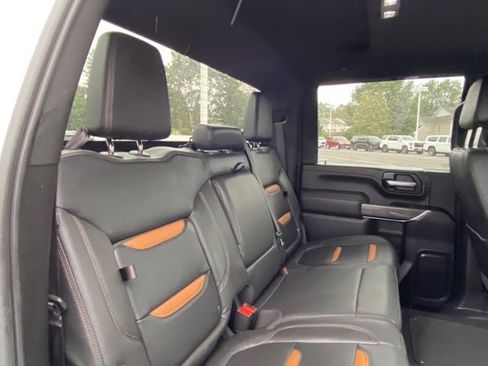 Used 2023 GMC Sierra 2500 AT4 image 24
