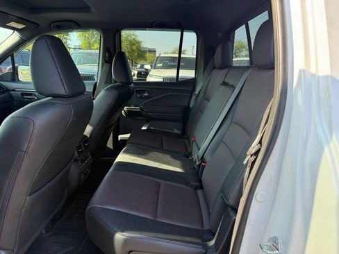 Used 2024 Honda Ridgeline Black Edition image 11