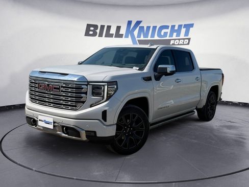 Used 2025 GMC Sierra 1500 Denali w/ Denali Reserve Package AWD/4WD image 1