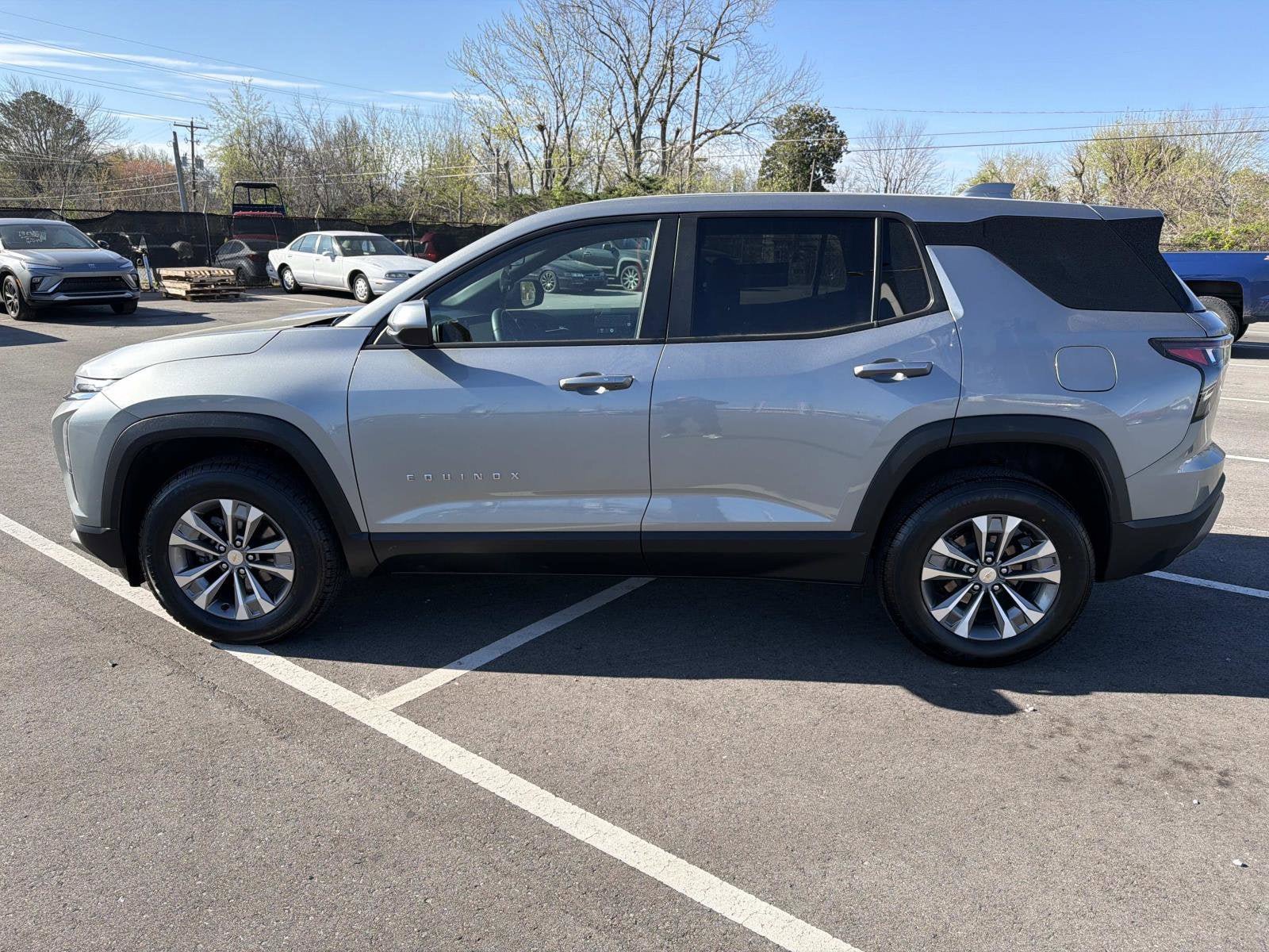 Certified 2025 Chevrolet Equinox LT FWD image 16