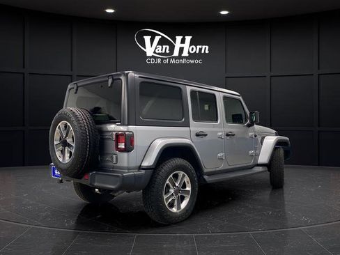 Used 2020 Jeep Wrangler Unlimited Sahara AWD/4WD image 7