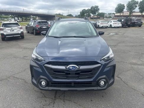 Certified 2025 Subaru Outback Premium w/ Popular Package #1 AWD/4WD image 2
