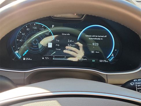 Used 2022 Genesis GV80 2.5T w/ Prestige Package 04 image 22