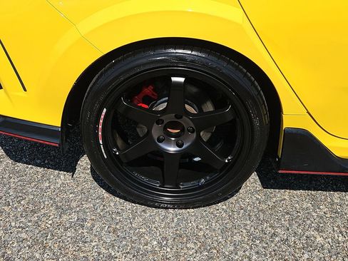 Used 2021 Honda Civic Type R Limited image 9