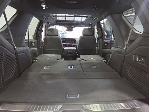 New 2026 Chevrolet Tahoe High Country w/ Sun And Tow Package AWD/4WD image 40