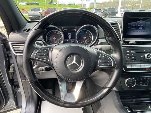 Used 2019 Mercedes-Benz GLS 550 4MATIC image 37